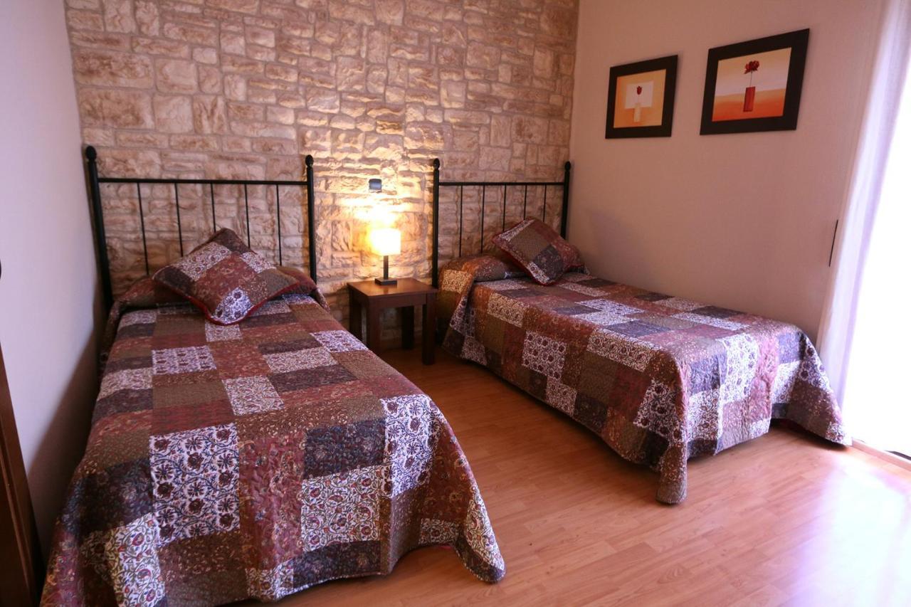 Hostal Del Senglar Espluga de Francolí Εξωτερικό φωτογραφία